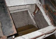 For ash removal (dry) conveyors